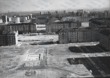 Havlíčkovo náměstí, pohled z výškového domu č. p. 741, 70. léta 20. století, Zdroj: Archiv města Ostravy, Sbírka fotografií