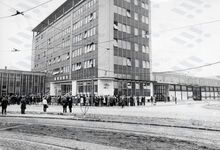 Otevření nové budovy pošty na Wattově ulici. Zdroj: Archiv města Ostravy, Sbírka fotografií. 