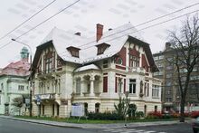 Vila na Sokolské ulici č. 26 v roce 2006. Zdroj: Archiv města Ostravy. Sbírka fotografií. Autor: Hana Kunzová.