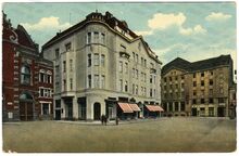 Hotel National (vpravo), arch. W. Deininger, po r. 1913. Zdroj: Archiv města Ostravy, Sbírka fotografií 