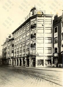 Obchodní dům Textilia (objekt č. p. 243) v 30. letech 20. století. Zdroj: Archiv města Ostravy, Sbírka fotografií