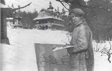 P. Raszka při práci na Pustevnách, 30. léta 20. století Zdroj: rodinný archiv, uveřejněno s laskavým svolením prof. Evžena Kočendy