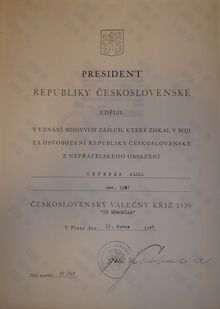 Československý válečný kříž 1939 in memoriam. Vojenský historický archiv, Osvědčení dle zákona č. 255/1946 Sb., čj. 63437/63.